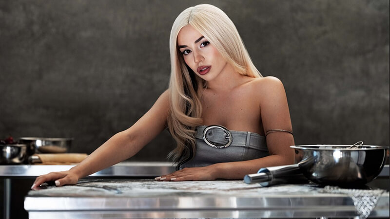 Ava Max