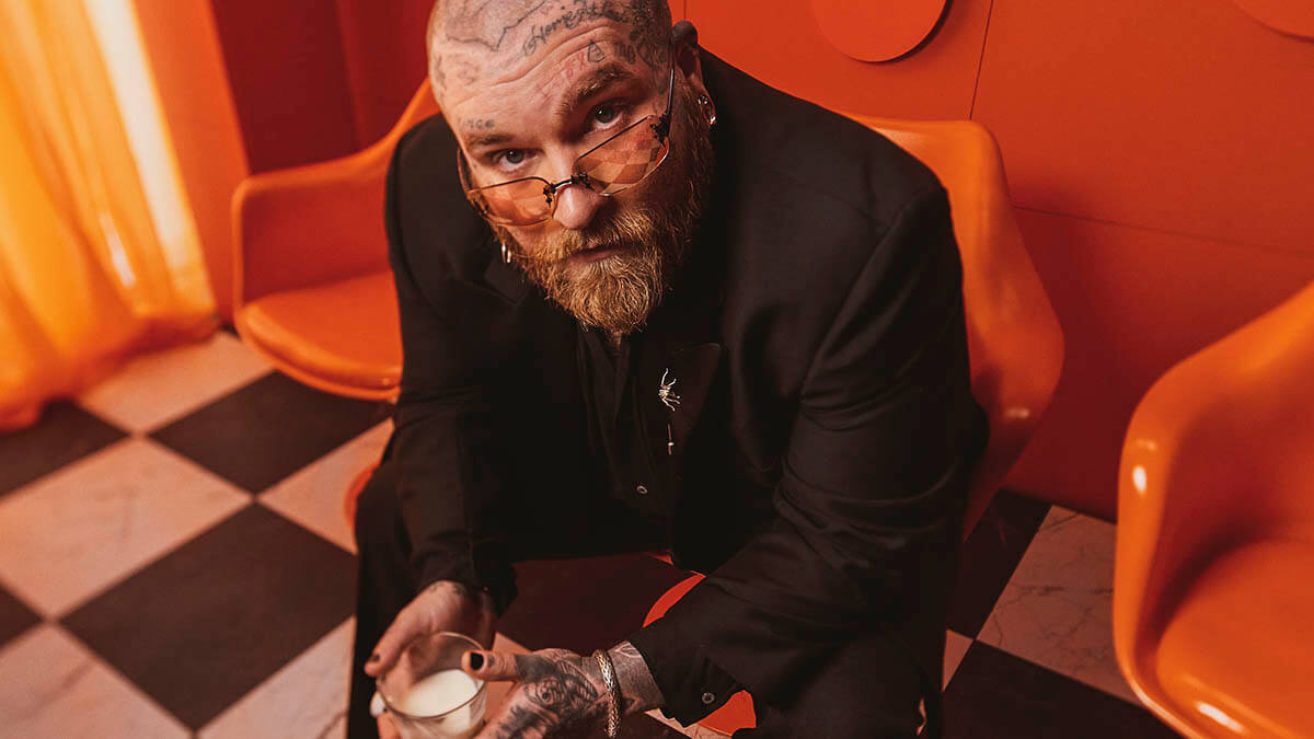 Teddy Swimsのプロフィール・歌詞・ディスコグラフィー