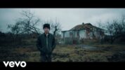 イマジン・ドラゴンズが昨年リリースのアルバムから新たに「Crushed」のミュージック・ビデオを公開