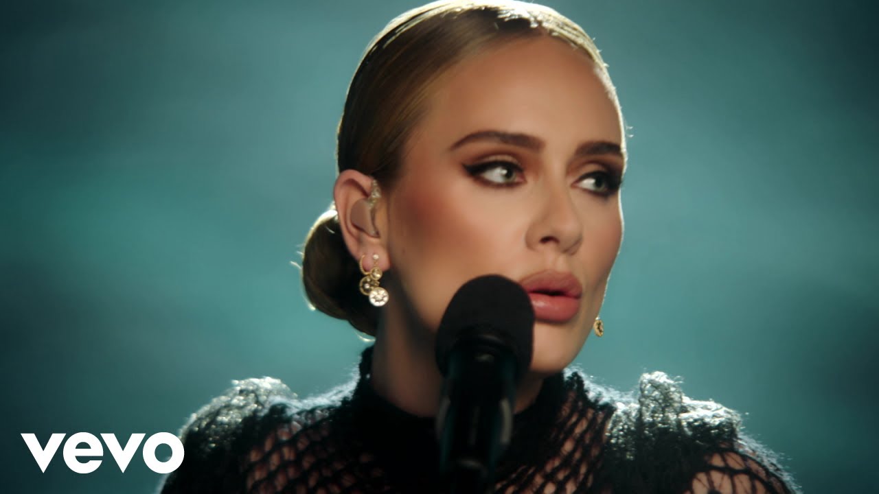 【全英シングルチャート】Adeleが6週連続1位獲得でアルバムから3曲がトップ5入り！TikTokバイラルヒット中のGAYLE「abcdefu」が急上昇！