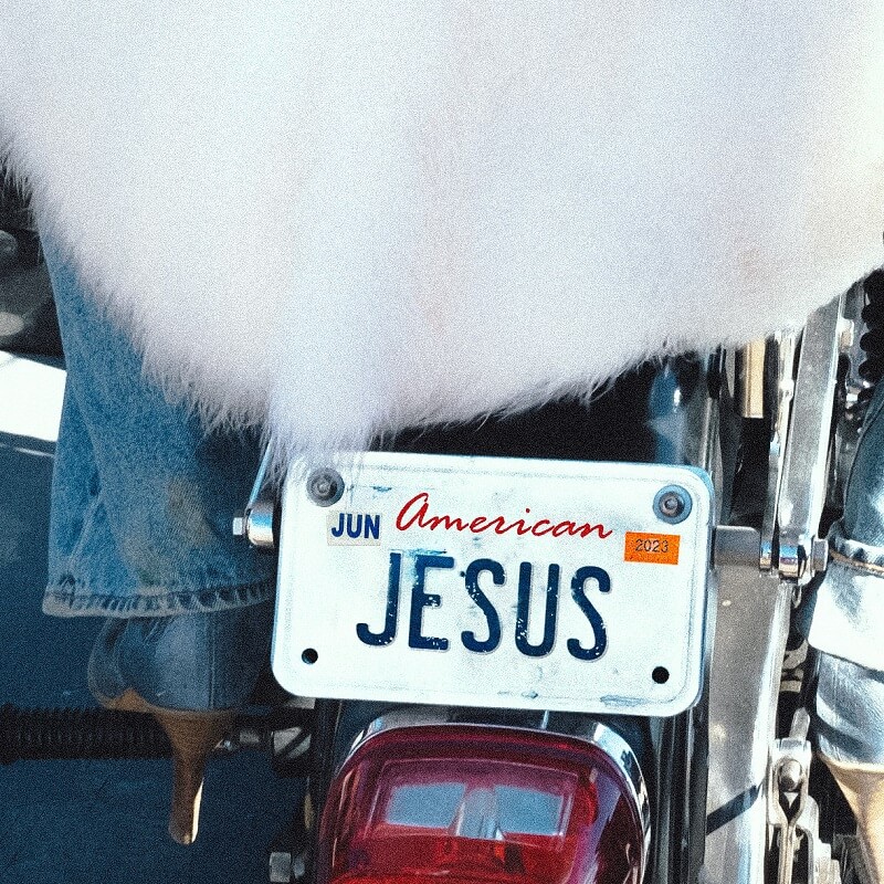 Nessa Barrett「American Jesus」