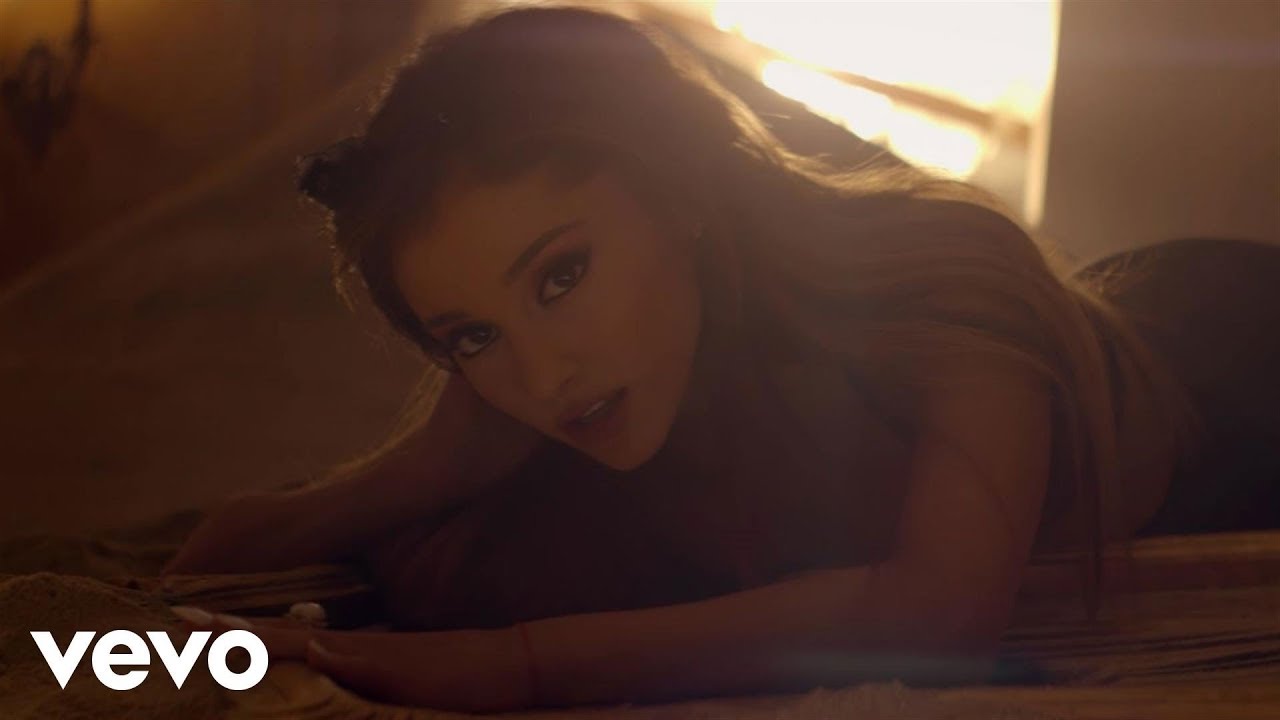 Ariana Grande, The Weeknd「Love Me Harder」の洋楽歌詞カタカナ・YouTube動画・解説まとめ