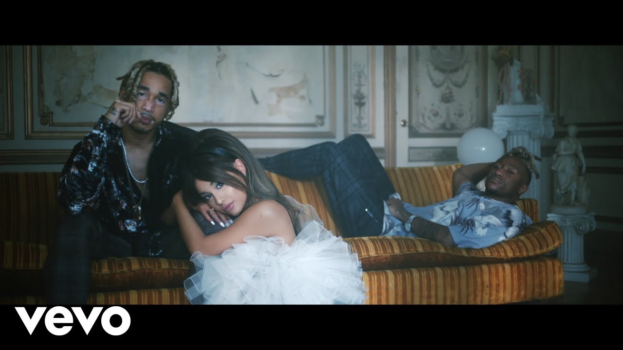 Ariana GrandeがSocial Houseと共に発表した新曲「Boyfriend」のミュージック・ビデオを公開