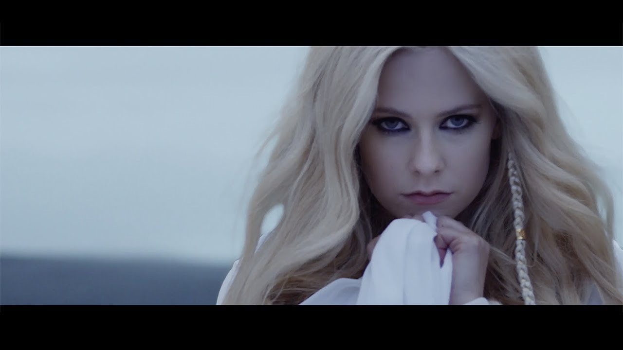 Avril Lavigne「Head Above Water」の洋楽歌詞カタカナ・YouTube動画・解説まとめ