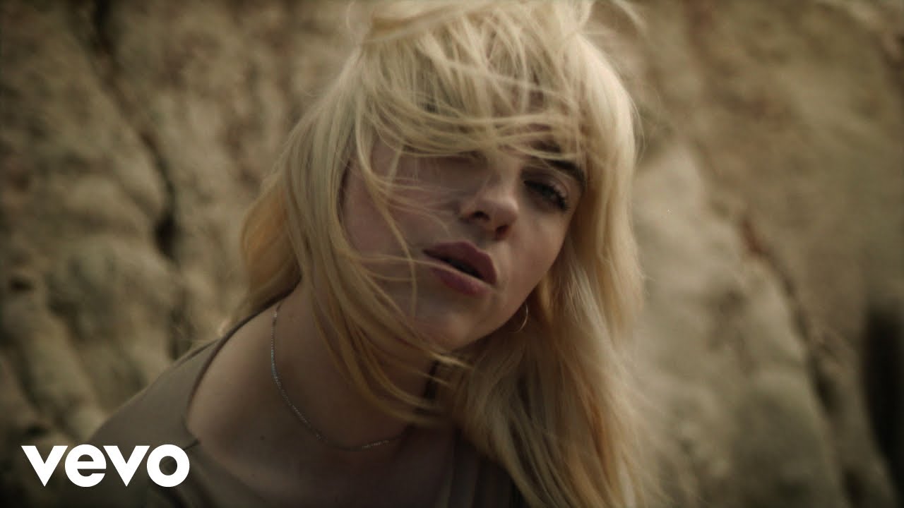 Billie Eilishが新曲「Your Power」のミュージック・ビデオを公開