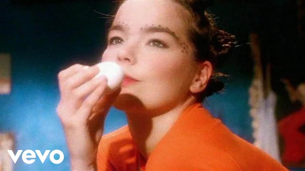 Björk「Venus as a Boy」の洋楽歌詞・YouTube動画・解説まとめ