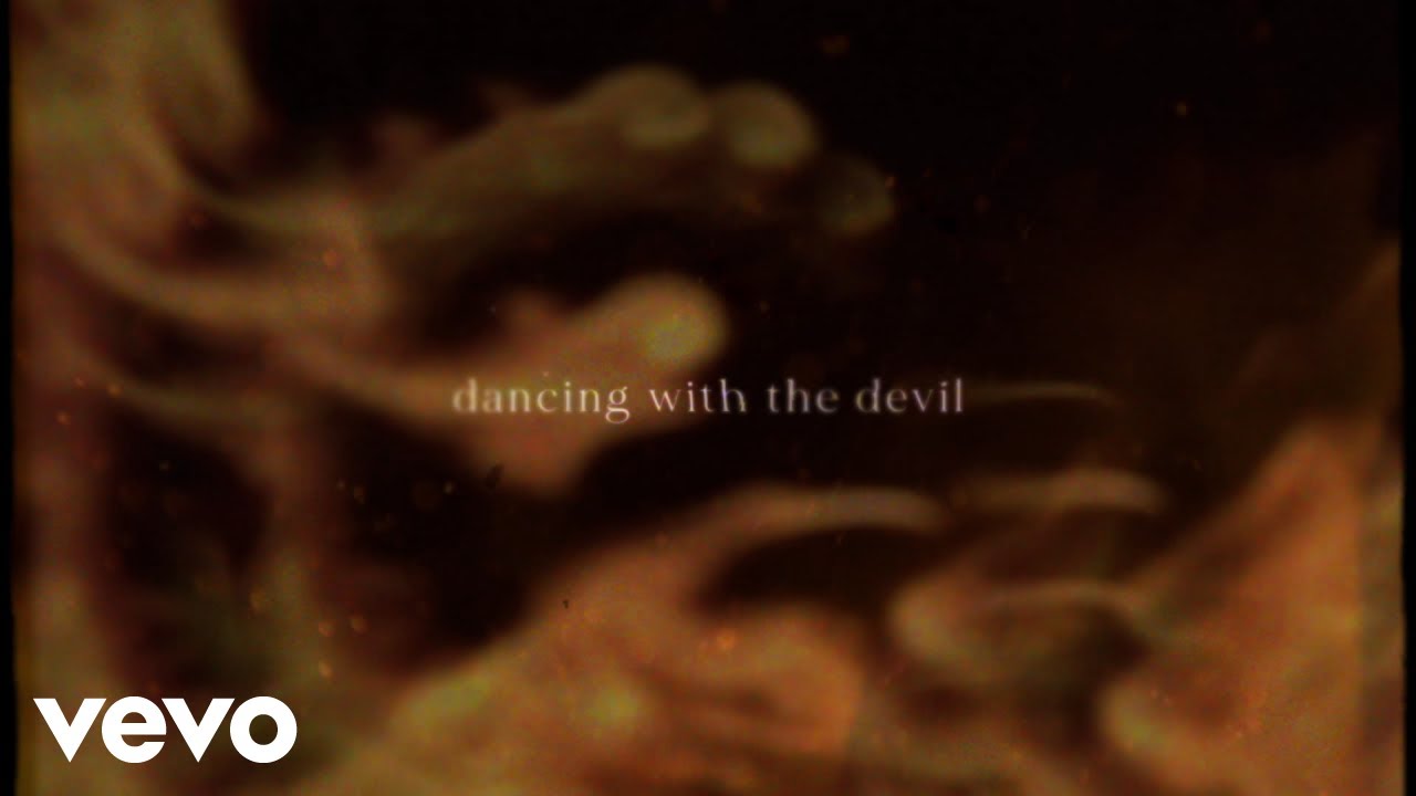Demi Lovatoが新曲「Dancing With The Devil」のリリック・ビデオを公開