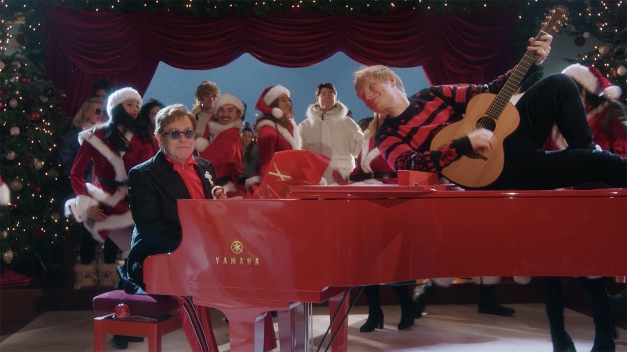 【全英シングルチャート】Ed SheeranとElton Johnが首位返り咲き！10曲すべてがクリスマスソングという結果に！