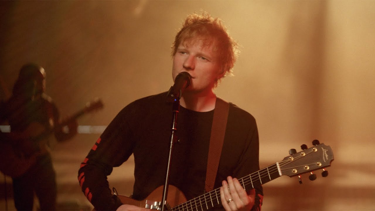 Ed Sheeranが「Shivers」のパフォーマンス・ビデオを公開