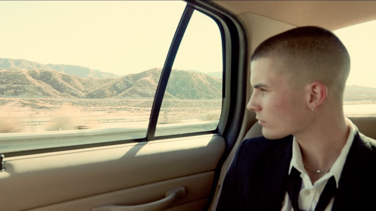 オースティンがメジャー・デビューEP『You're Almost There』から3曲のビデオを新たに公開