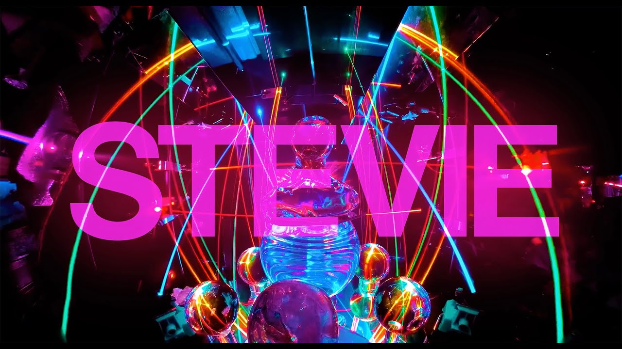 LAの女性アートロック・バンド、ウォーペイントが新曲「Stevie」をリリース！2種類のミュージック・ビデオを解禁