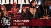 Måneskinが初出演した米人気テレビ番組から「Beggin'」「MAMMAMIA」のパフォーマンス・ビデオが公開