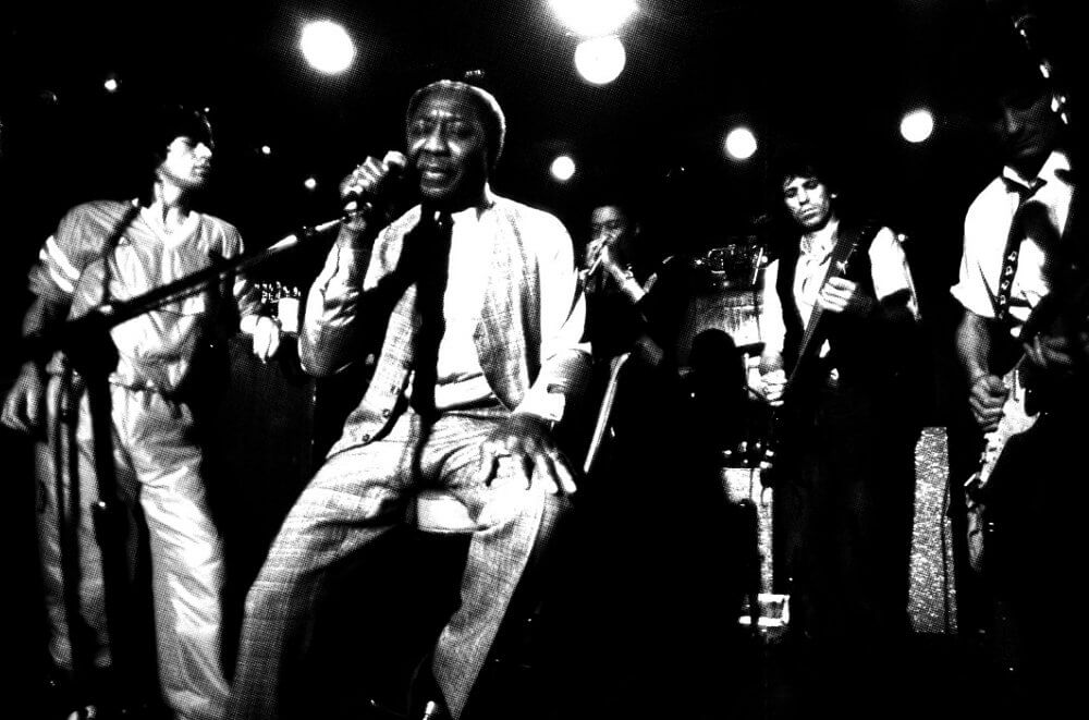ザ・ローリング・ストーンズの未発表ライヴ映像2曲が収録された「LIVE AT THE CHECKERBOARD LOUNGE CHICAGO 1981」が8月19日に発売