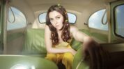 バイラルで大注目シンガー、エム・バイホルドのデビューEP「Egg in the Backseat」がリリース！