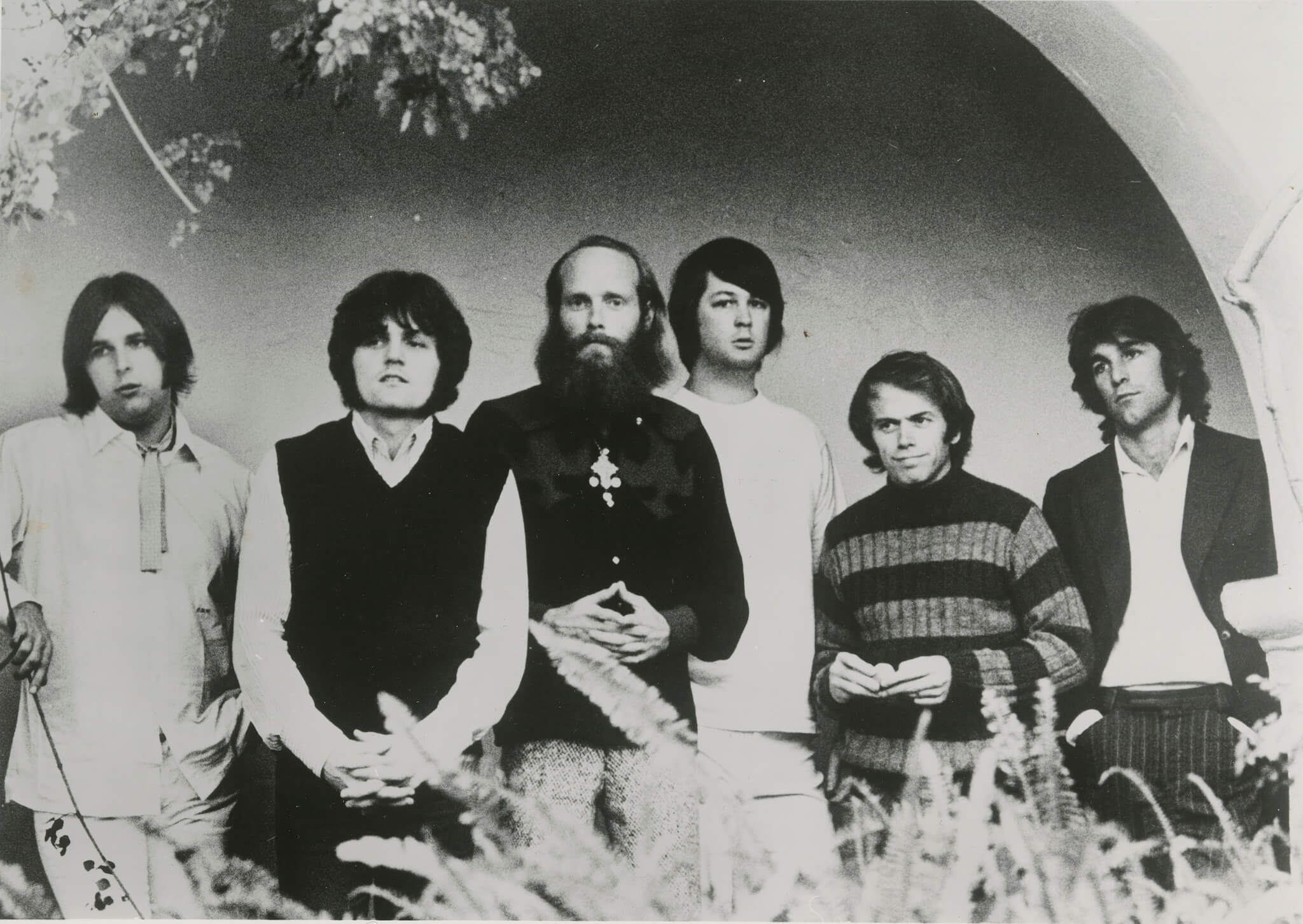 The Beach Boysが未発表音源を含む5CDボックス・セット『Feel Flows: The Sunflower & Surf's Up Sessions 1969-1971』をリリース