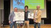 100人のビートルズマニアが和田唱と萩原健太のビートルトークを満喫したイベント「100倍楽しむTHE BEATLES REVOLVER」のレポートが到着