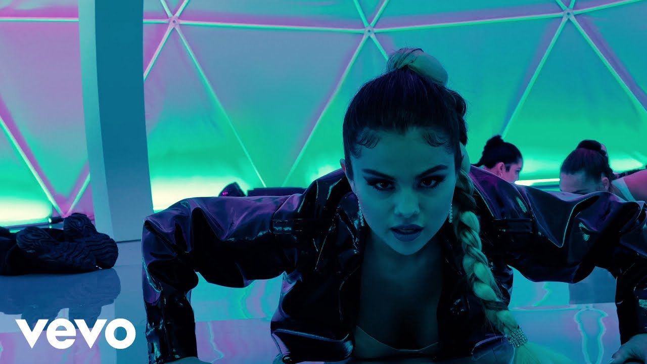 Selena Gomezが新曲「Look At Her Now」のミュージック・ビデオを公開