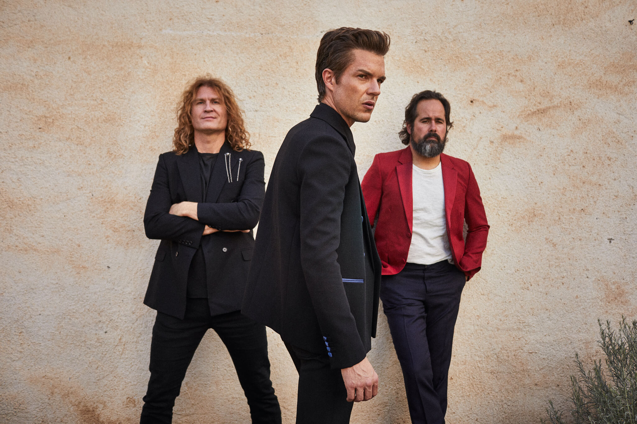 The Killersが最新アルバム『Pressure Machine』でデビューから7作連続全英1位を獲得、全米アルバムチャートでも全作トップ10入りの快挙！