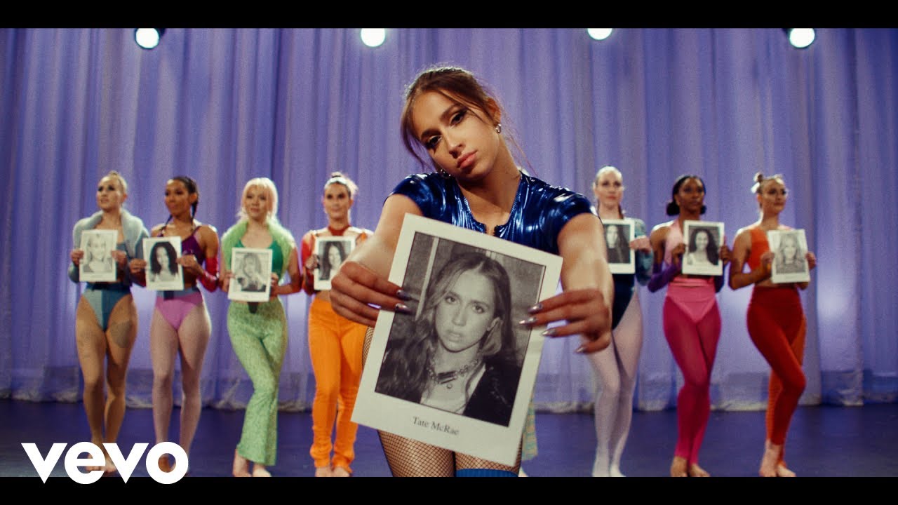 テイト・マクレーが新曲「she's all i wanna be」のミュージック・ビデオを公開