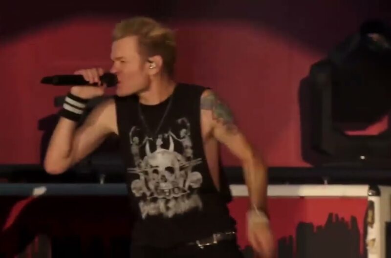 Sum 41がレイジ・アゲインスト・ザ・マシーン「Sleep Now in the Fire」をカバーしたライヴ・ビデオを公開