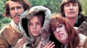 The Mamas & the Papasの激動の活動の歴史を5つの時代に凝縮して解説