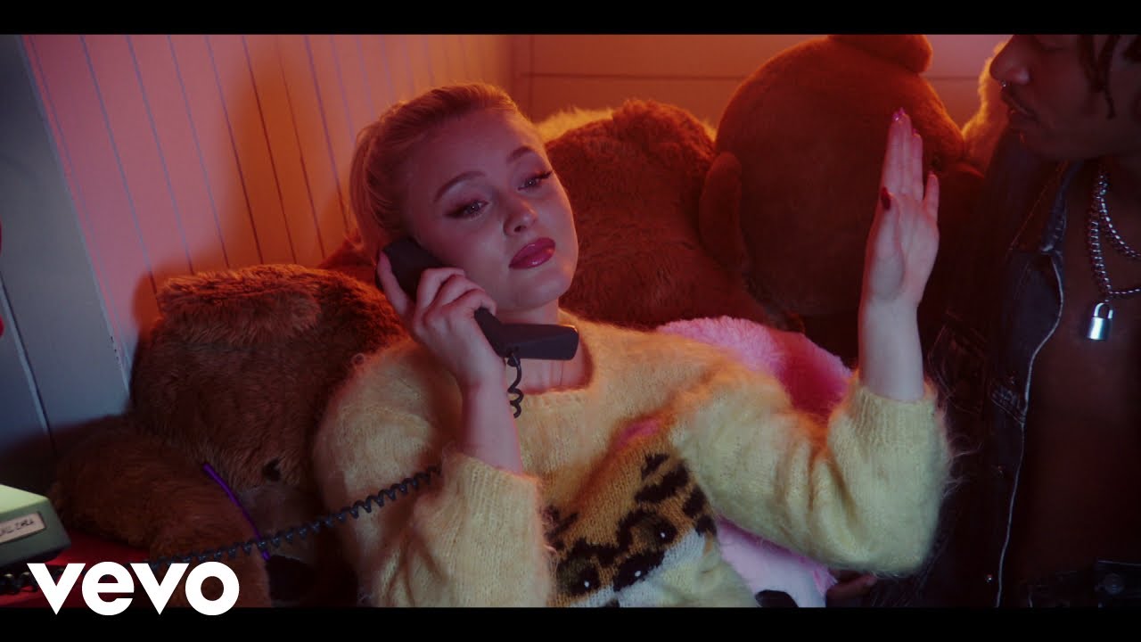 Zara LarssonがYoung Thugを迎えた新曲「Talk About Love」のミュージック・ビデオを公開